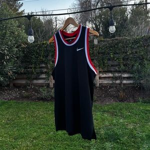 NIKE BASKETBALL JERSEY